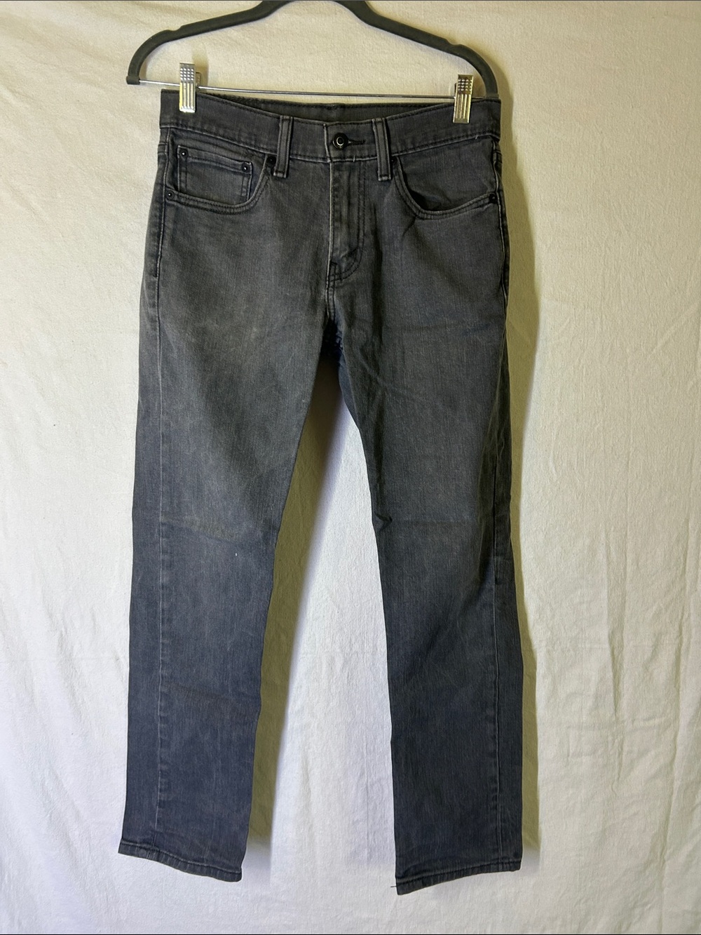 Levi's Men's Slim Straight Jeans in Charcoal Gray